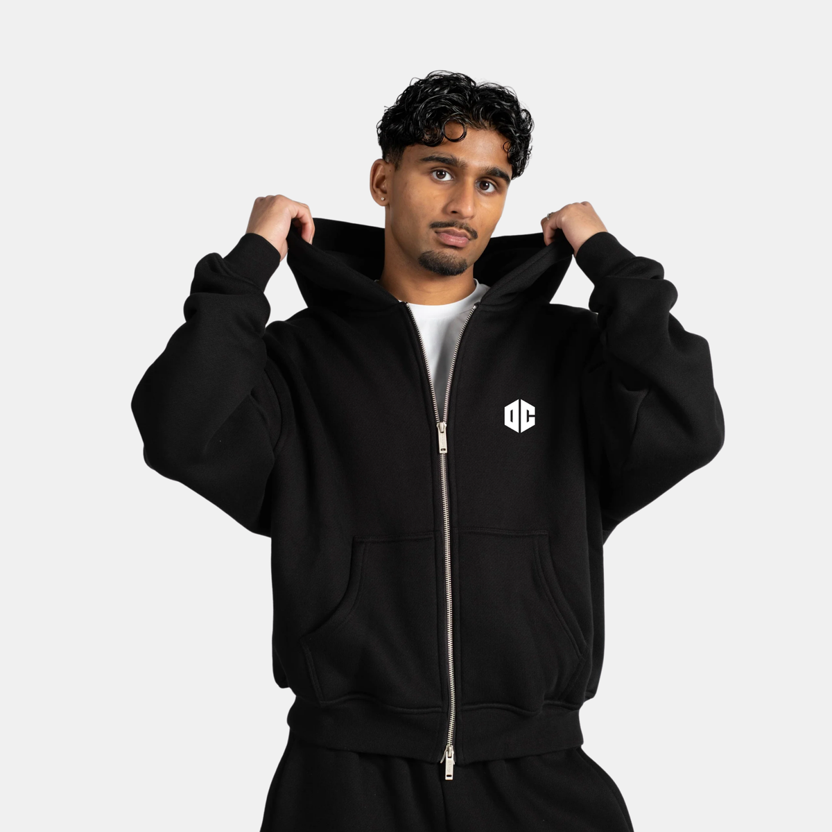 OC - BLACK OVERSIZED ZIPPER HOODIE